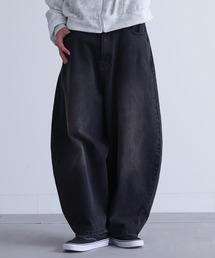 MDR（エムディアール）の「『オーバーダイカーブシルエットデニム』（デニムパンツ）」