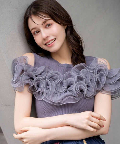 NOELA（ノエラ）の「モチーフフリルニット（ニット/セーター・レディース・ライトグリーン/オフホワイト/チャコールグレー・フリー）」の2枚目の写真