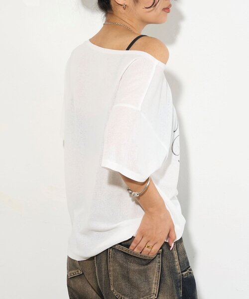 WHO'S WHO gallery（フーズフーギャラリー）の「NEW ROMANTI シアーBIGオフショルTEE（Tシャツ/カットソー・レディース・ピンク/イエロー/ミント/ブラック/オフホワイト・FREE）」の12枚目の写真