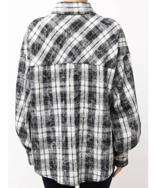 GYDA（ジェイダ）の「processing checkered print looseシャツ（シャツ/ブラウス・レディース・ブラック/ネイビー/ブラウン・FREE）」の17枚目の写真