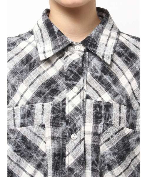 GYDA（ジェイダ）の「processing checkered print looseシャツ（シャツ/ブラウス・レディース・ブラック/ネイビー/ブラウン・FREE）」の18枚目の写真