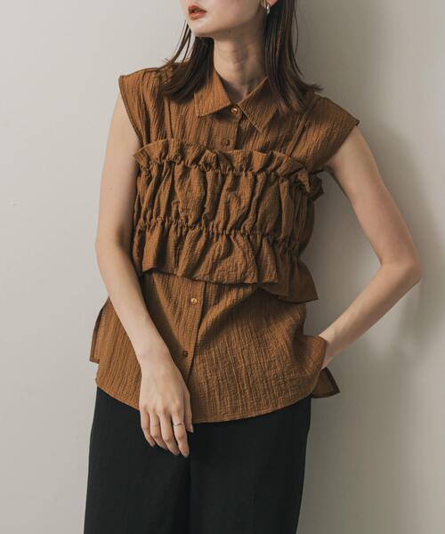 SENSE OF PLACE by URBAN RESEARCH（センスオブプレイスバイアーバンリサーチ）の「ビスチェセットノースリーブシャツ（シャツ/ブラウス・レディース・ブラック/キャメル/アイボリー・ONE）」の3枚目の写真