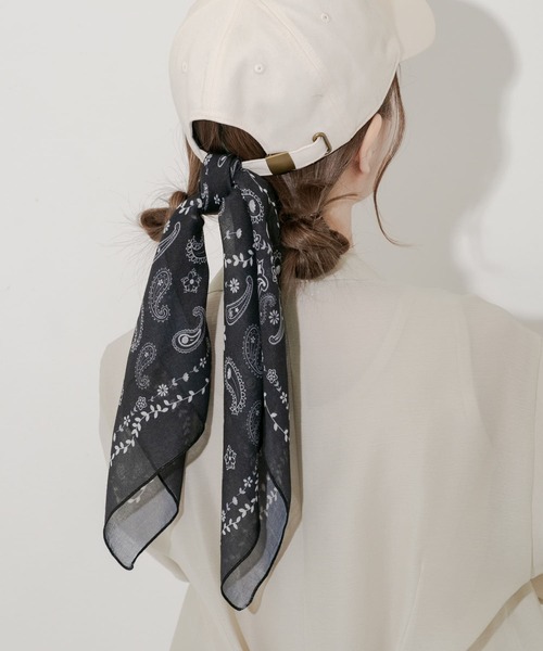 SMELLY（スメリー）の「ペイズリープリントスカーフ（バンダナ/スカーフ・レディース・ホワイト/ブラック・-）」の5枚目の写真