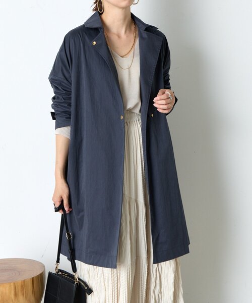 Jena espace merveilleux（ジェナ　エスパスメルヴェイユ）の「バックラッフルテントコート（ステンカラーコート・レディース・ネイビー/ベージュ・FREE）」の8枚目の写真
