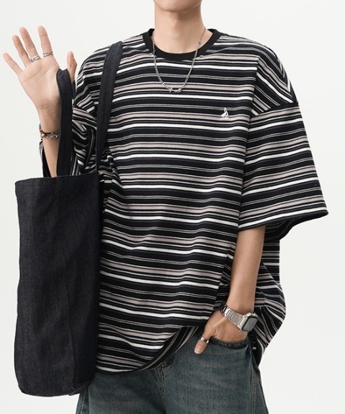 MGV(エムジーヴィー)の「マルチボーダーワンポイントカットソー(Tシャツ/カットソー・メンズ・ブラック/ブラウン・MEDIUM/LARGE/X-LARGE)」の8枚目の写真