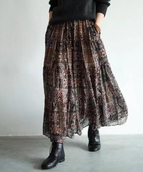 CADBURY(キャドバリー)の「エスニックプリントティアードロングスカート(スカート・レディース・ベージュ・X-LARGE/LARGE/MEDIUM)」の2枚目の写真