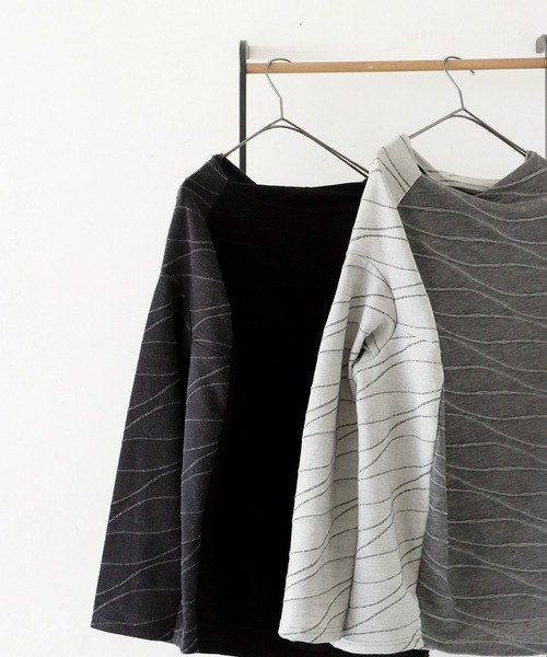 antiqua（アンティカ）の「ウェーブ柄アシンメトリートップス（その他トップス・レディース・ブラック/グレー・ONESIZE）」の16枚目の写真