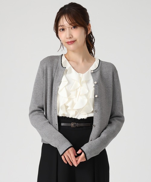 MISCH MASCH(ミッシュマッシュ)の「ベーシック総針配色カーディガン(カーディガン/ボレロ・レディース・ホワイト/ブラック/ブルー/グレー・フリ-)」の15枚目の写真