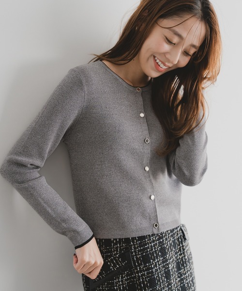 MISCH MASCH(ミッシュマッシュ)の「ベーシック総針配色カーディガン(カーディガン/ボレロ・レディース・ホワイト/ブラック/ブルー/グレー・フリ-)」の13枚目の写真