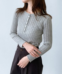 PERVERZE グレー系ストライプ ニットセーター PERVERZE グレー系ストライプ ニットセーター レディース