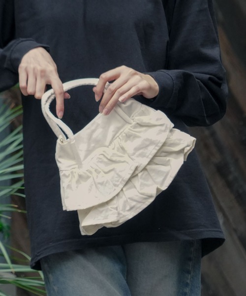 Lee(リー)の「【Lee/リー】フリル2WAYバッグ(ショルダーバッグ・レディース・ブラック/ホワイト/スミクロ・ONE SIZE)」の13枚目の写真