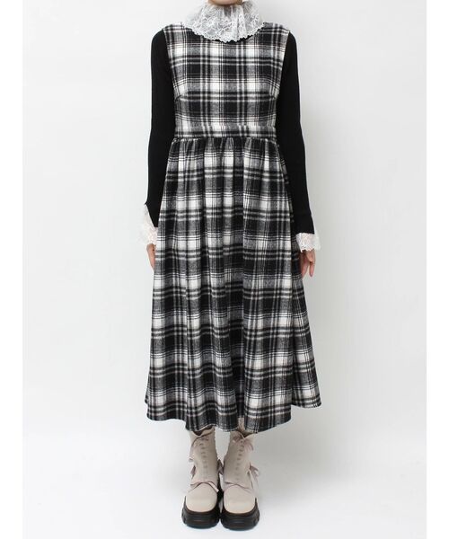 merry jenny(メリージェニー)の「back ribbonワンピース(ワンピース・レディース・ブラック/レッド/ベージュ/その他1・FREE)」の5枚目の写真