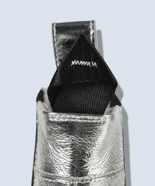 OMMO(オーエムエムオー)の「VOLUME HEAD SIDE GORE BOOTS-S(ブーツ・レディース・ブラック/シルバー・36/37/38)」の15枚目の写真