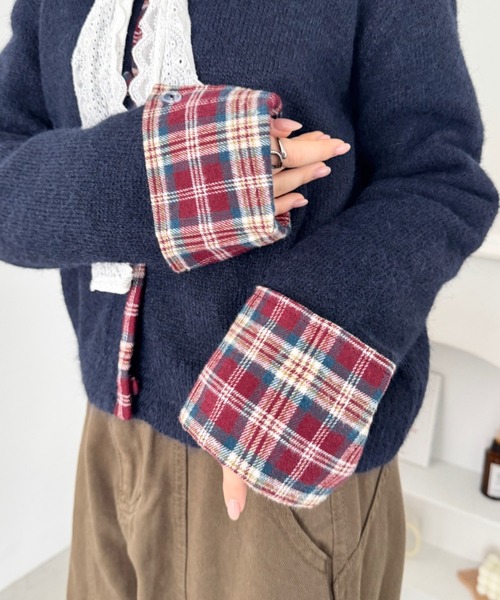 SOLLON.(ソルロン)の「ネルチェックドッキングニットカーディガン(カーディガン/ボレロ・レディース・レッド/ネイビー/グレー/アイボリー・FREE)」の19枚目の写真