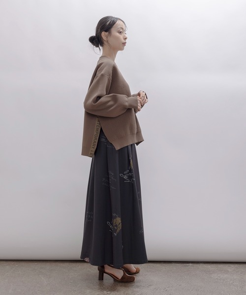 Eimee Law（エイミーロウ）の「テキスト馬柄ptタックプリーツスカート（スカート・レディース・ブラック/ライトベージュ・MEDIUM）」の18枚目の写真