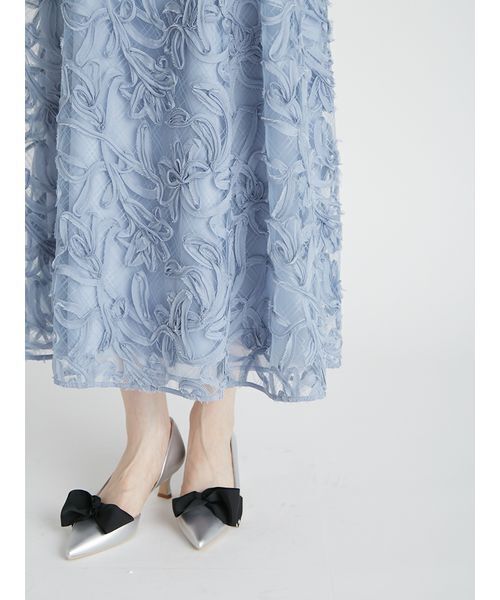 CELFORD（セルフォード）の「リリーエンブロイダリードレス（ドレス・レディース・ライトグレー・36）」の2枚目の写真