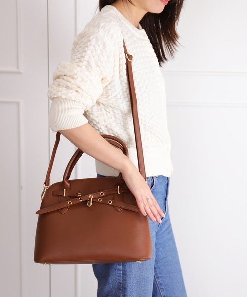 artemis by DIANA（アルテミスバイダイアナ）の「ストラップ付属2WAY　ブガッティバッグ（ハンドバッグ・レディース・ブラック/グレー/ブラウン・FREE）」の9枚目の写真