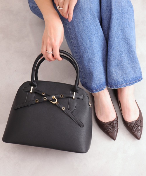 artemis by DIANA（アルテミスバイダイアナ）の「ストラップ付属2WAY　ブガッティバッグ（ハンドバッグ・レディース・ブラック/グレー/ブラウン・FREE）」の5枚目の写真