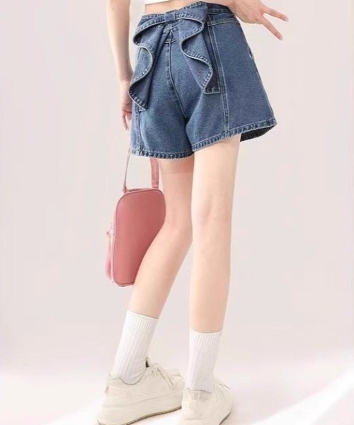 yuue' ( wear )（ユーイ）の「バックリボンデニムショートパンツ（デニムパンツ・レディース・ブルー・M/S/L）」の4枚目の写真