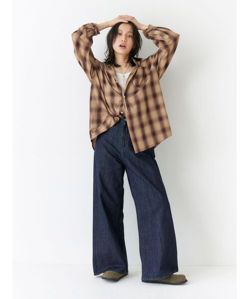 Ungrid(アングリッド)の「ビッグルーズチェックシャツ(シャツ/ブラウス・レディース・ブラウン/ネイビー・FREE)」の13枚目の写真