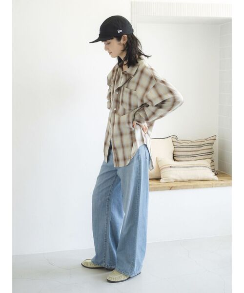 Ungrid(アングリッド)の「ビッグルーズチェックシャツ(シャツ/ブラウス・レディース・ブラウン/ネイビー・FREE)」の20枚目の写真