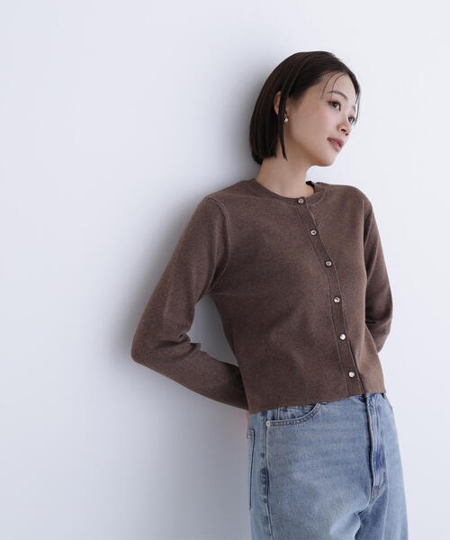 NATURAL BEAUTY BASIC(ナチュラルビューティーベーシック)の「◇ベーシックラメカーディガン(カーディガン/ボレロ・レディース・ブラウン/ピンク/グレー/オフホワイト・FREE)」の3枚目の写真