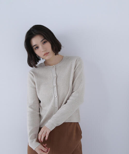 NATURAL BEAUTY BASIC(ナチュラルビューティーベーシック)の「◇ベーシックラメカーディガン(カーディガン/ボレロ・レディース・ブラウン/ピンク/グレー/オフホワイト・FREE)」の2枚目の写真