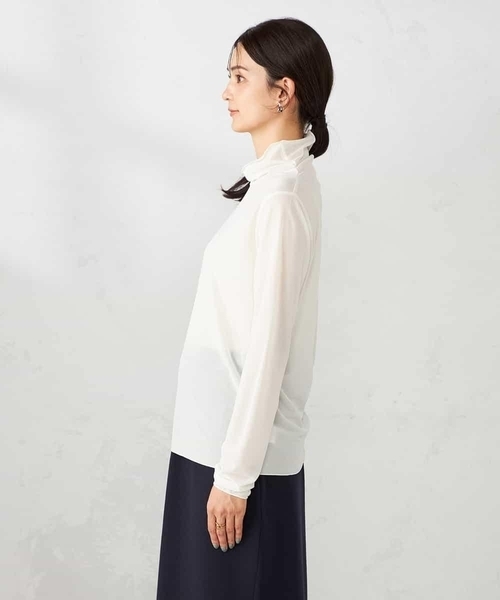 a.v.v(アーヴェヴェ)の「シアーストレッチハイネックトップス(Tシャツ/カットソー・レディース・ブラウン/アイボリー/ブラック/モカ・40/36/38)」の19枚目の写真