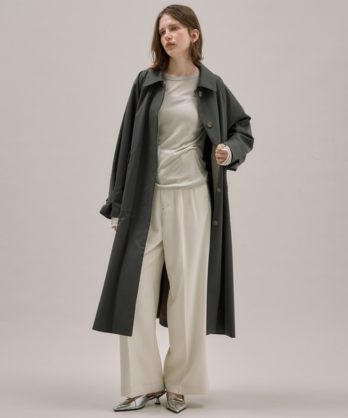 PUBLIC TOKYO（パブリックトウキョウ）の「ストレートラインステンカラーコート（トレンチコート・レディース・ダークグレー/ベージュ・1/2）」の4枚目の写真