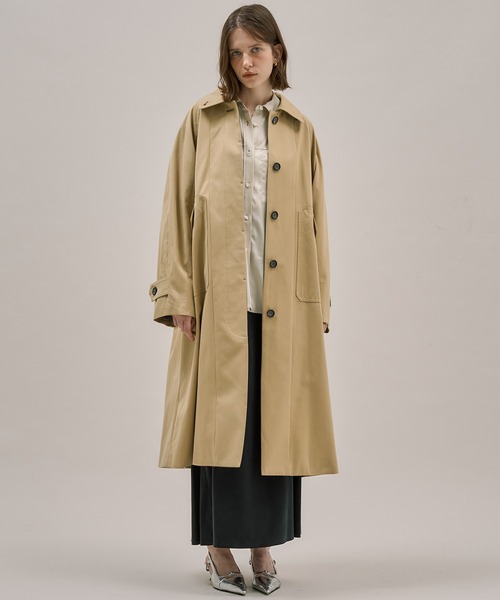 PUBLIC TOKYO（パブリックトウキョウ）の「ストレートラインステンカラーコート（トレンチコート・レディース・ダークグレー/ベージュ・1/2）」の9枚目の写真