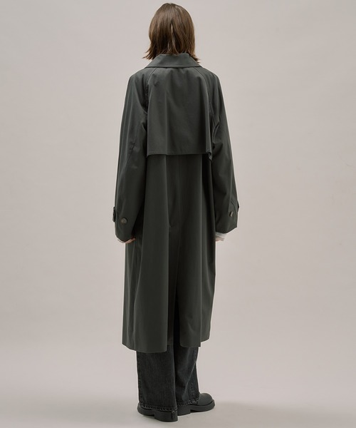 PUBLIC TOKYO（パブリックトウキョウ）の「ストレートラインステンカラーコート（トレンチコート・レディース・ダークグレー/ベージュ・1/2）」の8枚目の写真