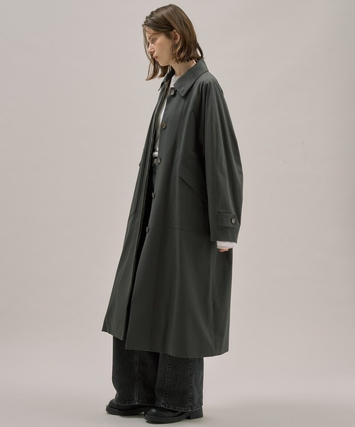 PUBLIC TOKYO（パブリックトウキョウ）の「ストレートラインステンカラーコート（トレンチコート・レディース・ダークグレー/ベージュ・1/2）」の7枚目の写真