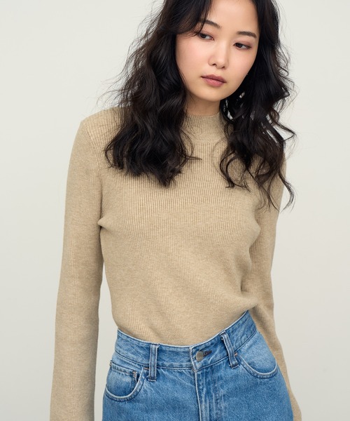 NOGLE(ノグル)の「【NOGLE/ノグル】ミニハイネックフレアリブニット(ニット/セーター・レディース・ベージュ/イエロー/レッド/ブラック/ブラウン系/オリーブ/グレー/アイボリー系/グレー系/ボルドー・FREE)」の21枚目の写真