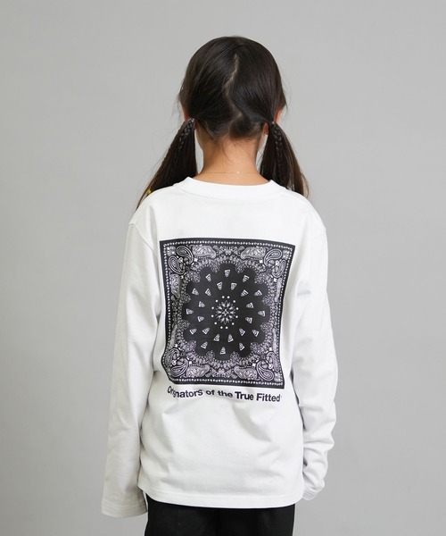NEW ERA(ニューエラ)の「NEW ERA/ニューエラ YTH LS CT TEE PAISLEY キッズ ロンT 14693878/14693879(Tシャツ/カットソー・キッズ・ホワイト/ブラック・130cm/140cm/150cm/160cm)」の6枚目の写真