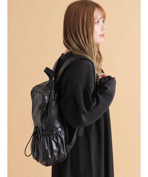 ehka sopo(エヘカソポ)の「ギャザーリュック(バックパック/リュック・レディース・カーキ/ブラック/グレー・F)」の20枚目の写真