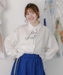 ScoLar(スカラー) ネコの横顔刺繍 ストライプ切替シャツ
