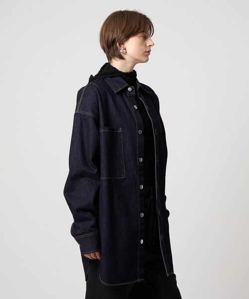 ASTRAET(アストラット)の「<ASTRAET>ワンウォッシュ デニム 2ポケットシャツ UNISEX(シャツ/ブラウス・レディース・ネイビー・FREE)」の2枚目の写真