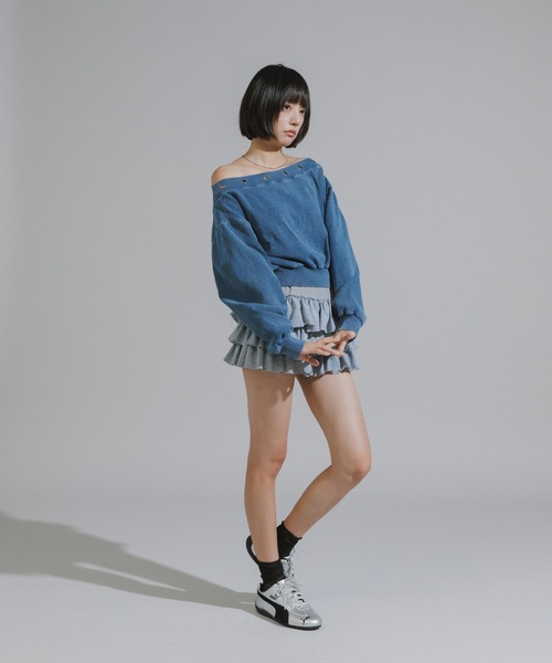 Chick（チック）の「Vintage-Style Off-Shoulder Cropped Sweatshirt / オフショルダーショート丈スウェット（スウェット・レディース・ブラック/ブルー・FREE）」の20枚目の写真
