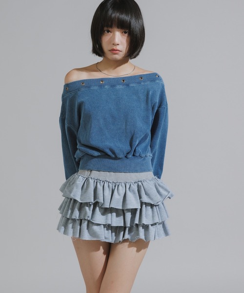 Chick（チック）の「Vintage-Style Off-Shoulder Cropped Sweatshirt / オフショルダーショート丈スウェット（スウェット・レディース・ブラック/ブルー・FREE）」の15枚目の写真