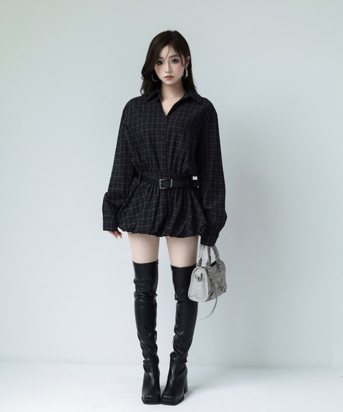 VEILA(ヴェイラ)の「チェックベルトシャツトップス(シャツ/ブラウス・レディース・グレー・フリー)」の5枚目の写真