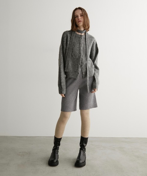 LOSCa（ロスカ）の「ウール混チョーカーニットカーディガン（ニット/セーター・レディース・チャコールグレー/オリーブ/グレイッシュベージュ・FREE）」の16枚目の写真