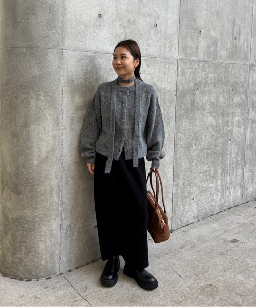 LOSCa（ロスカ）の「ウール混チョーカーニットカーディガン（ニット/セーター・レディース・チャコールグレー/オリーブ/グレイッシュベージュ・FREE）」の4枚目の写真