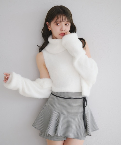 fupel(フぺル)の「back open no sleeve turtle knit ensemble / バックオープンノースリーブタートルニットアンサンブル(アンサンブル・レディース・アイボリー/ピンク・FREE)」の3枚目の写真