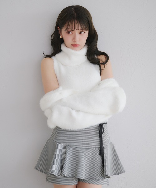 fupel(フぺル)の「back open no sleeve turtle knit ensemble / バックオープンノースリーブタートルニットアンサンブル(アンサンブル・レディース・アイボリー/ピンク・FREE)」の8枚目の写真