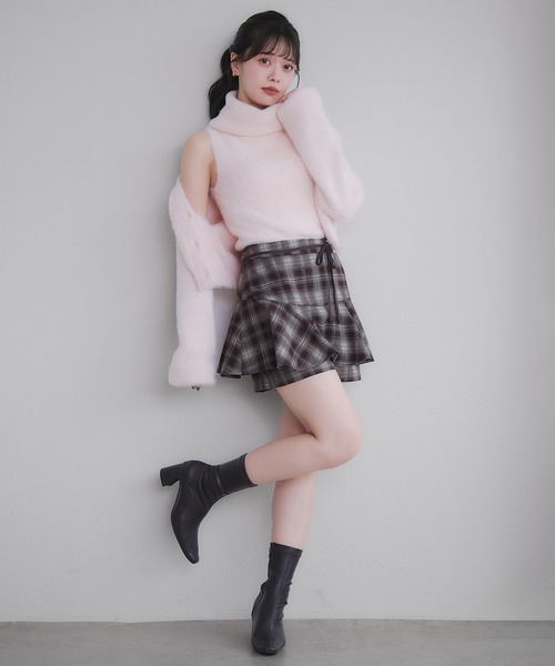 fupel(フぺル)の「back open no sleeve turtle knit ensemble / バックオープンノースリーブタートルニットアンサンブル(アンサンブル・レディース・アイボリー/ピンク・FREE)」の14枚目の写真