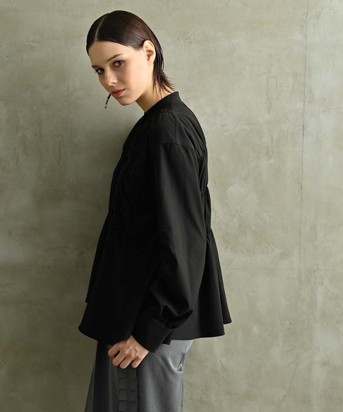 RAW FUDGE（ローファッジ）の「ランダムシャーリングブラウス（シャツ/ブラウス・レディース・オフホワイト/チャコールグレー/ブラック・M）」の6枚目の写真