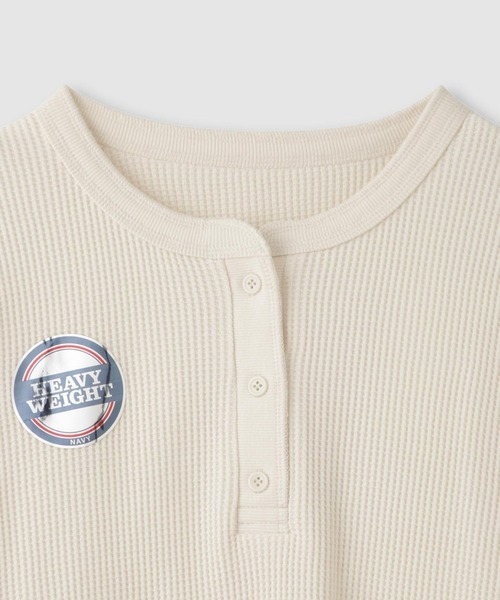 NAVY（ネイビー）の「nAvy リラックスFITワッフルヘンリーネックロングTシャツ（Tシャツ/カットソー・メンズ・ベージュ/チャコールグレー/杢グレー/アイボリー・XL/L/M/S）」の6枚目の写真