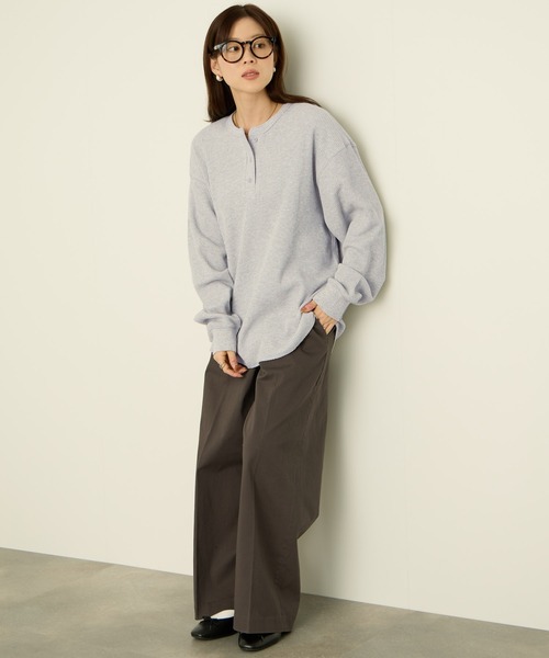 NAVY（ネイビー）の「nAvy リラックスFITワッフルヘンリーネックロングTシャツ（Tシャツ/カットソー・メンズ・ベージュ/チャコールグレー/杢グレー/アイボリー・XL/L/M/S）」の16枚目の写真