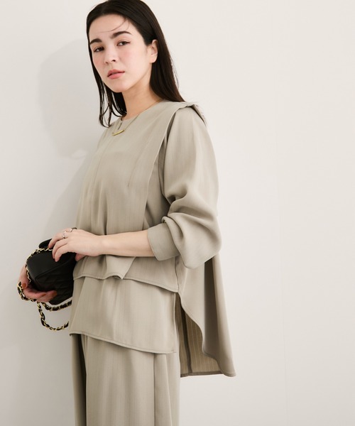 LE CERCLE par rope'（ルセルクルパーロペ）の「ラメストライプ2WAYヘムタックブラウス/セットアップ対応（シャツ/ブラウス・レディース・チャコールグレー/ベージュ/ネイビー・FREE）」の2枚目の写真