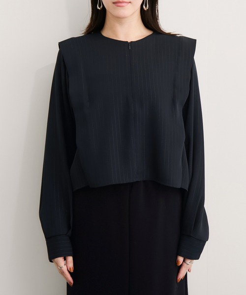 LE CERCLE par rope'（ルセルクルパーロペ）の「ラメストライプ2WAYヘムタックブラウス/セットアップ対応（シャツ/ブラウス・レディース・チャコールグレー/ベージュ/ネイビー・FREE）」の16枚目の写真